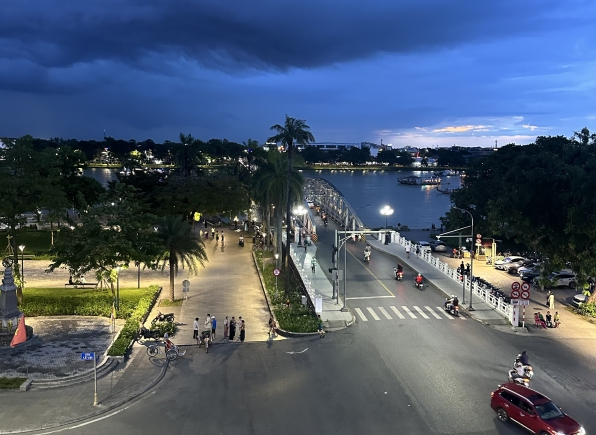 HUẾ
